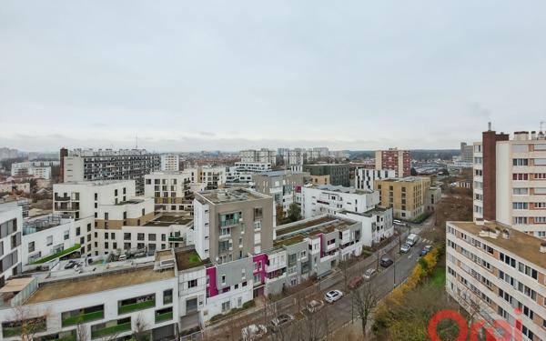 Appartement à vendre    3 pièces • 49,78 m2 Saint-Denis