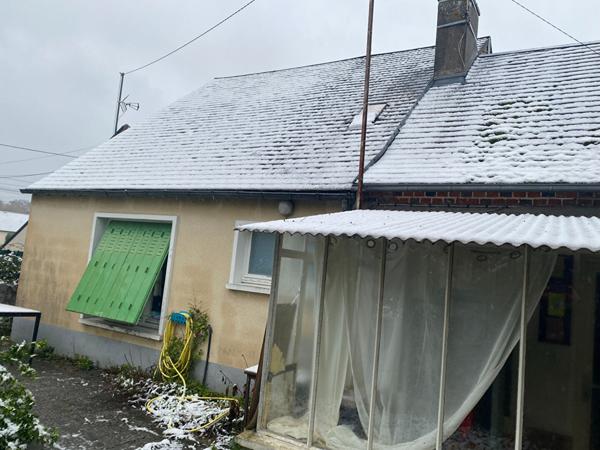 CHECY MAISON ANCIENNE SECTEUR CALME