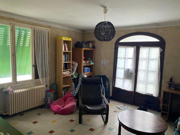 CHECY MAISON ANCIENNE SECTEUR CALME