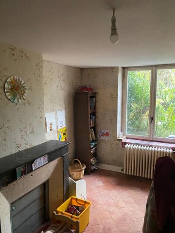 CHECY MAISON ANCIENNE SECTEUR CALME