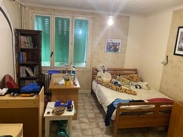 CHECY MAISON ANCIENNE SECTEUR CALME