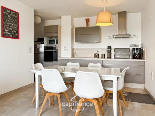 Appartement 3 pièces avec loggia, parking - La Rochelle, Saint Maurice