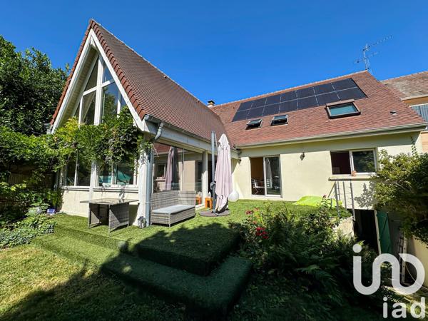 Maison à vendre 7 pièces 168 m² Le Chesnay-Rocquencourt