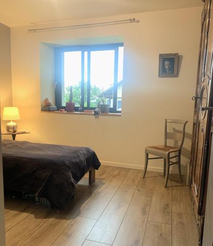 T4 avec jardin, piscine, garage, carport et caves