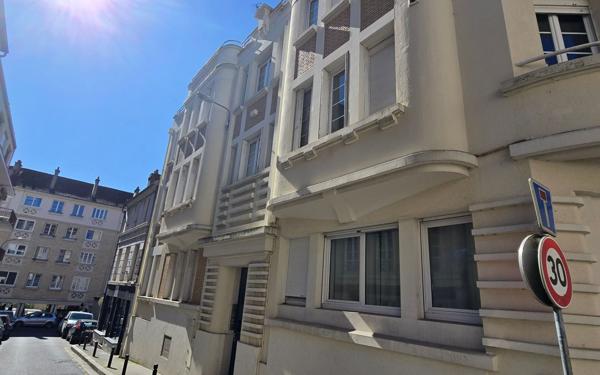 Appartement à louer    1 pièce • 22,96 m2 Caen
