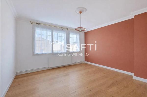 Maison de 229 m2 dont 86 m2 à rénover