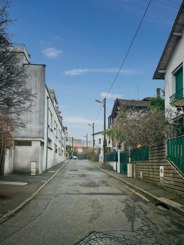 TERRAIN CONSTRUCTIBLE 142 M² VANVES