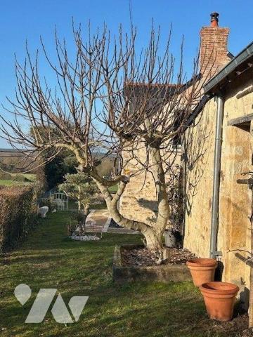 MAISON A VENDRE BAUGE EN ANJOU
10 minutes Baugé
Ravissante et confortable maison ancienne sit...