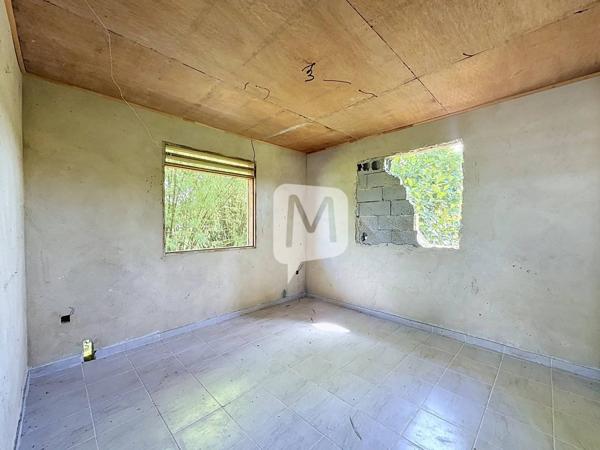 Dpt GUYANE (973), à vendre Montsinéry-Tonnegrande – Maison individuelle T6  + 2 appartements T3 de 167,84 m²