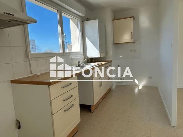 Location Appartement 4 pièces 81.52 m² - LES ALLEES DU VERT BUISSON Rennes 35000