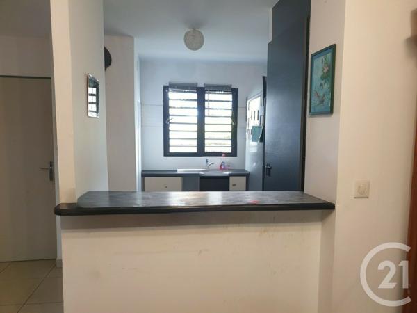 Appartement à vendre  4 pièces - 85,49 m2 ST PAUL - 974