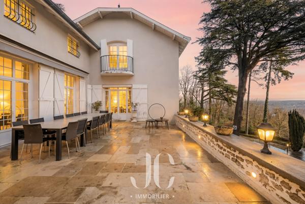 PROPRIETE DE CARACTERE AVEC VUE PANORAMIQUE