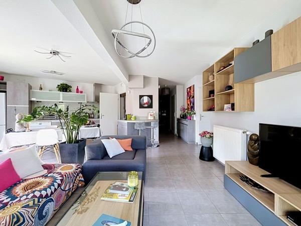 Maison 329 900 € Cornebarrieu 5 p 112 m² DPE C