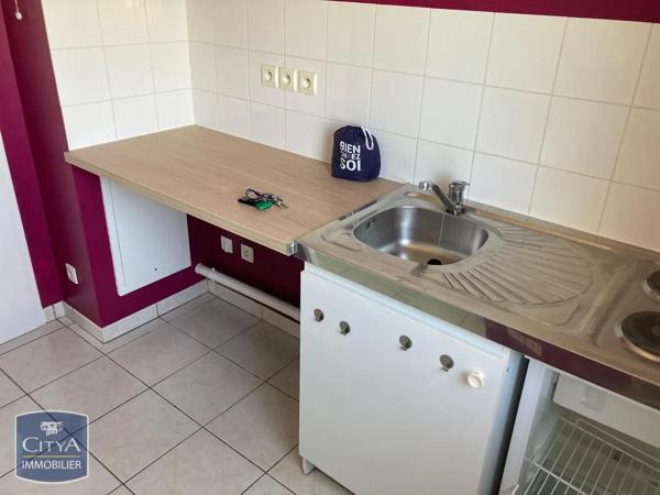 Appartement à louer 2 pièces 48.7m² Châlons-en-Champagne (51000)