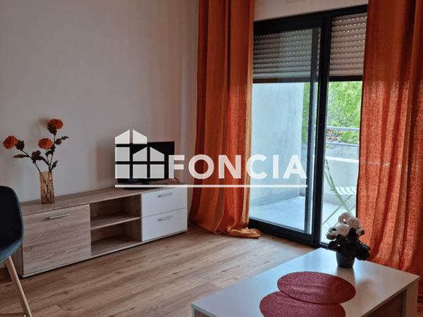 Location Appartement meublé 2 pièces 37.6 m² - 46 RUE DE LA BURGONCE Niort 79000