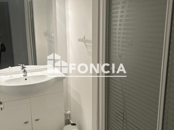 Location Appartement meublé 2 pièces 37.6 m² - 46 RUE DE LA BURGONCE Niort 79000