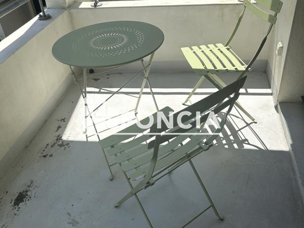 Location Appartement meublé 2 pièces 37.6 m² - 46 RUE DE LA BURGONCE Niort 79000
