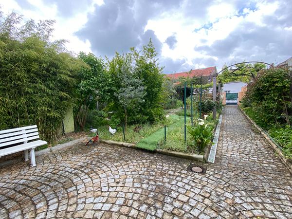 47110 SAINTE LIVRADE SUR LOT Maison de ville proche des commodités de Ste Livrade/Lot