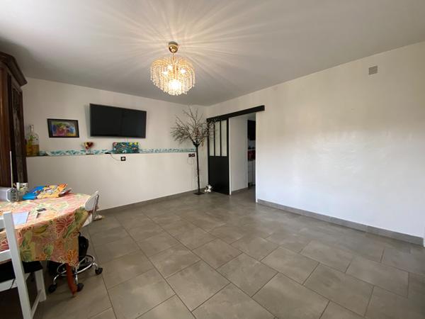 47110 SAINTE LIVRADE SUR LOT Maison de ville proche des commodités de Ste Livrade/Lot