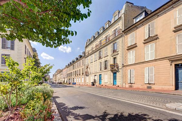 Appartement Saint Germain En Laye 5 pièces 125.40 m2 1 050 000 € **  - Référence  18579