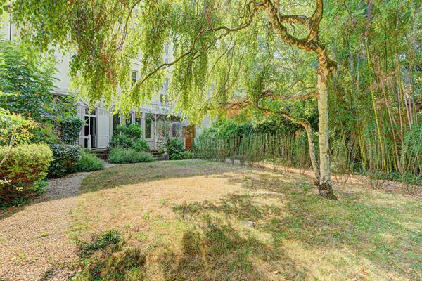 Appartement Saint Germain En Laye 5 pièces 125.40 m2 1 050 000 € **  - Référence  18579