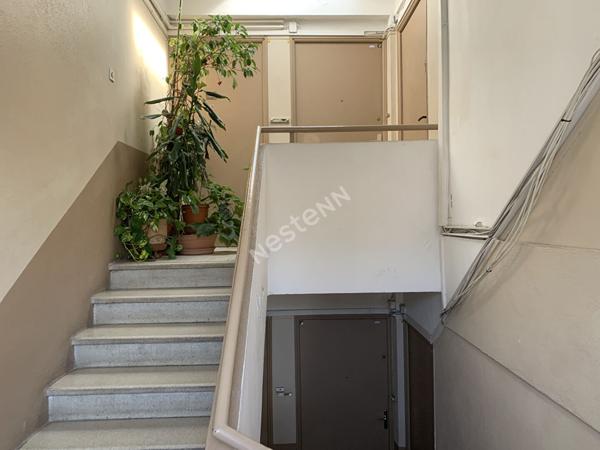 Appartement T2 - 47m² - en dernier étage - Toulon secteur Brunet