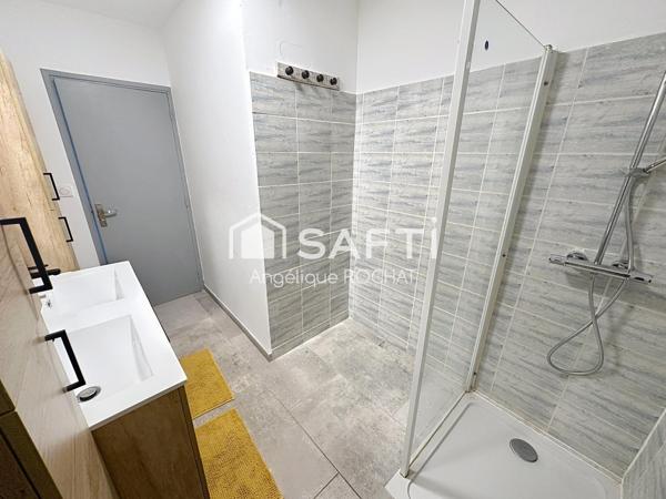 Maison de plain pied 3 chambres et un studio sur parcelle de 970m2