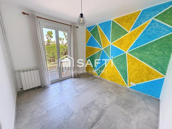 Maison de plain pied 3 chambres et un studio sur parcelle de 970m2