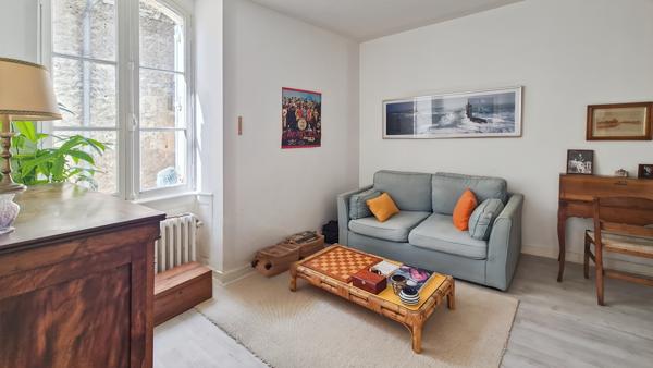 Lisle (24350) Maison de bourg rénovée 3 chambres centre Lisle, idéal pour investisseur