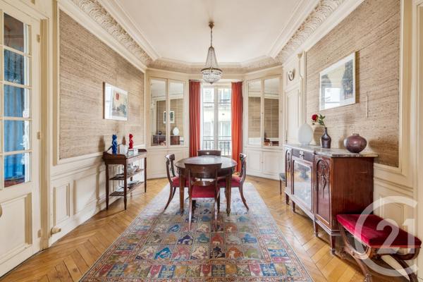Appartement F6 à vendre  6 pièces - 145,01 m2 PARIS - 75017