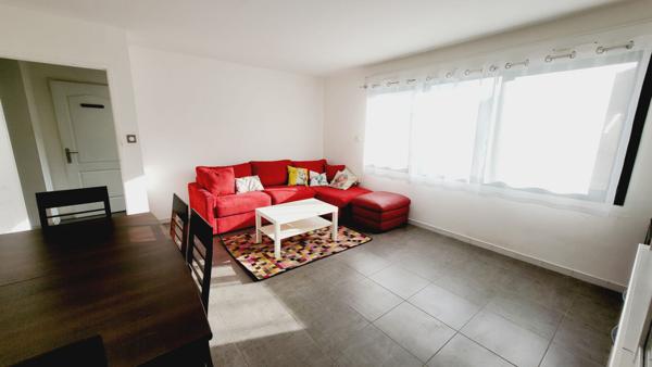 APPARTEMENT MEUBLE A CARCASSONNE AVEC TERRASSE