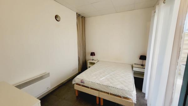 APPARTEMENT MEUBLE A CARCASSONNE AVEC TERRASSE