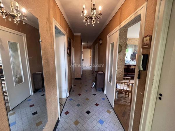 Vente Maison 10 pièces 230 m2 à Les Marches