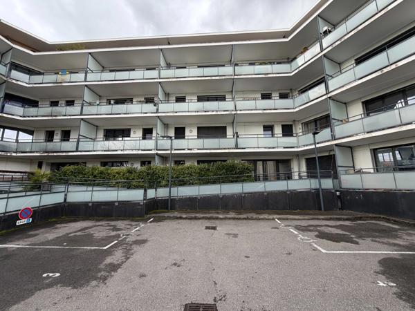 Appartement à vendre 1 pièces SAINT GENIS POUILLY (01)