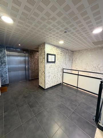 Appartement à vendre 1 pièces SAINT GENIS POUILLY (01)