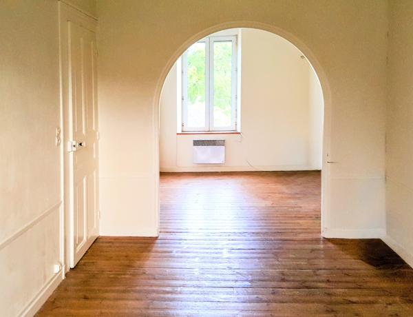 Quintin (22800) Ensemble immobilier 360 m²