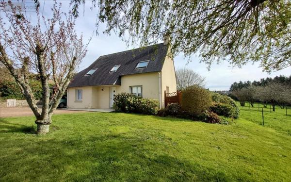 Maison individuelle à vendre à Carhaix-Plouguer dans le Finistère (29270), ref : 29066-1090850