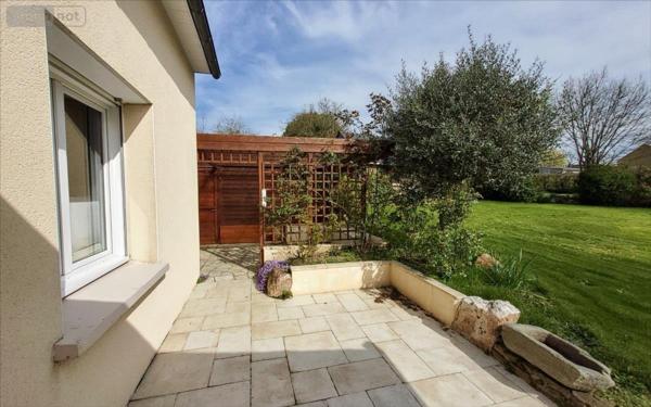 Maison individuelle à vendre à Carhaix-Plouguer dans le Finistère (29270), ref : 29066-1090850