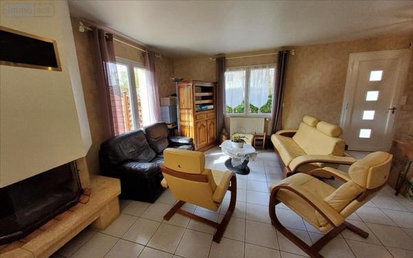 Maison individuelle à vendre à Carhaix-Plouguer dans le Finistère (29270), ref : 29066-1090850