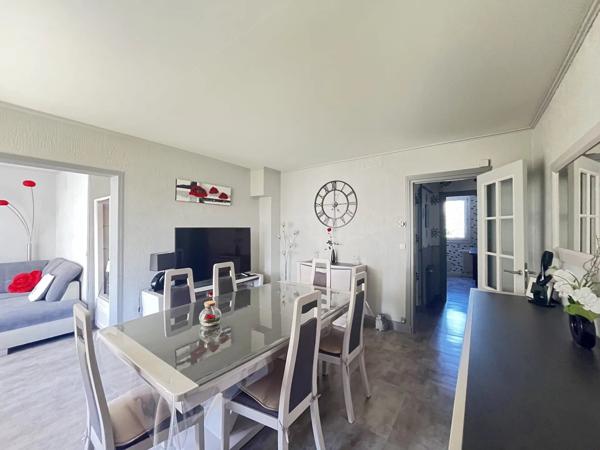 Vente                                                      Appartement
                        
                     5 pièces                      75 m2                     à Nevers