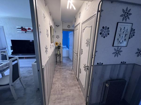 Vente                                                      Appartement
                        
                     5 pièces                      75 m2                     à Nevers