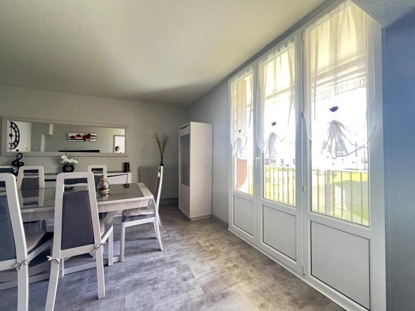 Vente                                                      Appartement
                        
                     5 pièces                      75 m2                     à Nevers