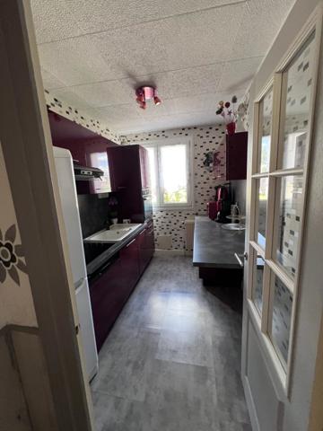 Vente                                                      Appartement
                        
                     5 pièces                      75 m2                     à Nevers