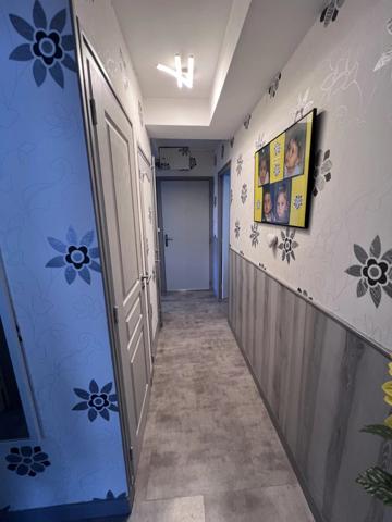 Vente                                                      Appartement
                        
                     5 pièces                      75 m2                     à Nevers