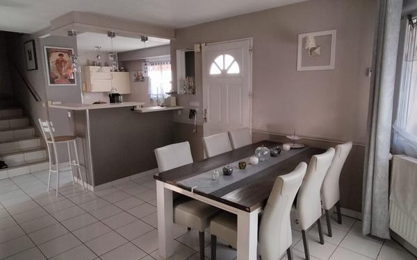 Maison à vendre    5 pièces • 123 m2 Saint-Égrève