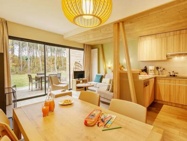 INVESTISSEMENT LOCATIF – Morton – Résidence de Tourisme Center Parcs Le Bois aux Daims - 5,45% de rentabilité