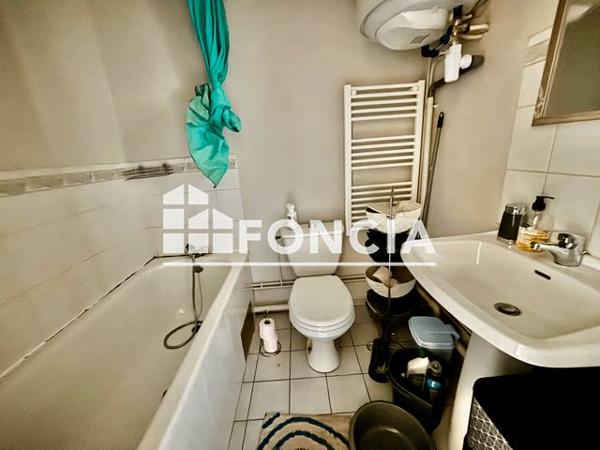 À vendre Studio 19.85 m² - Poitiers 86000