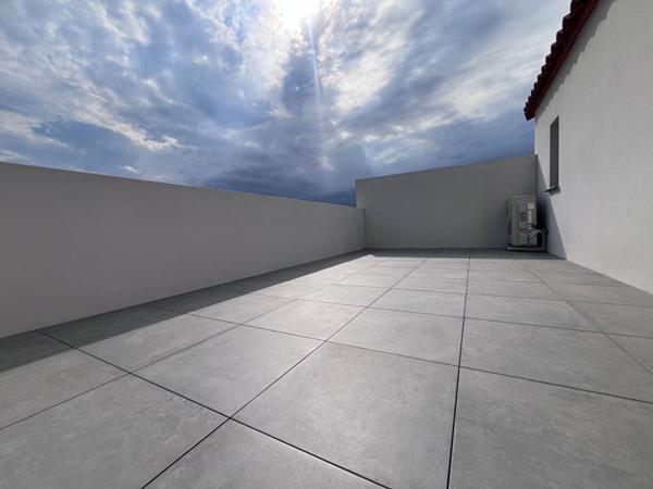 Magnifique maison neuve de 130 m²  en R+1 sur un terrain 3 faces piscinable sans vis-à-vis
