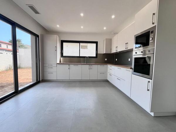 Magnifique maison neuve de 130 m²  en R+1 sur un terrain 3 faces piscinable sans vis-à-vis