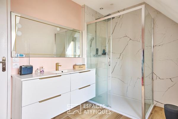 Maison en pierre rénovée avec terrasse aux portes de Caen